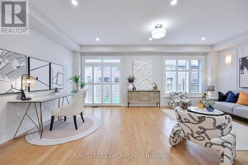 143 Badgerow Way, Aurora, ON - Indoor