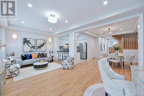 143 Badgerow Way, Aurora, ON - Indoor Photo Showing Other Room