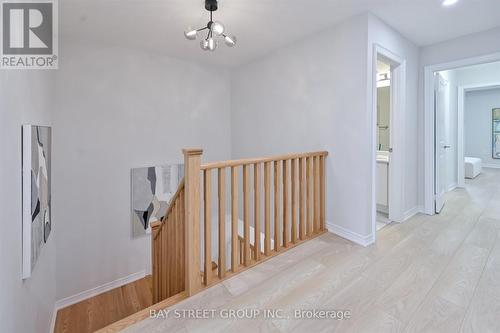 143 Badgerow Way, Aurora, ON - Indoor Photo Showing Other Room