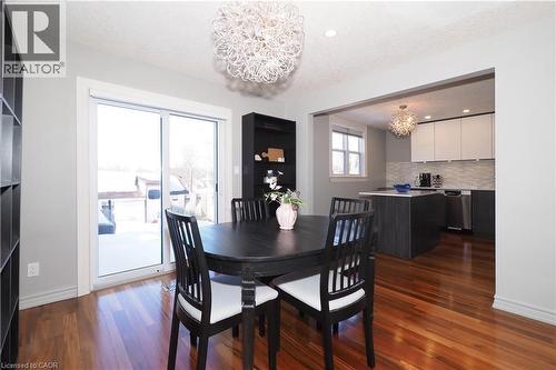 Dinning room with sliders to deck & backyard - 354 Blucher Boulevard, Kitchener, ON 