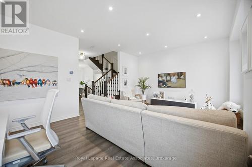 110 Huguenot Road, Oakville, ON - Indoor Photo Showing Other Room
