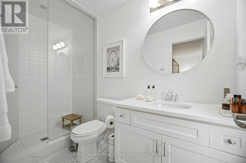 110 Huguenot Road, Oakville, ON - Indoor Photo Showing Bathroom