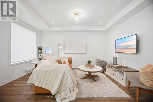 110 Huguenot Road, Oakville, ON - Indoor Photo Showing Other Room
