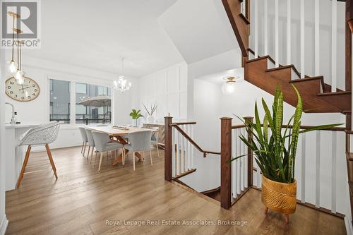 110 Huguenot Road, Oakville, ON - Indoor