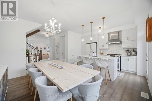 110 Huguenot Road, Oakville, ON - Indoor Photo Showing Other Room