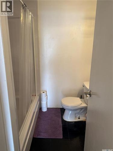 71 22Nd Street E, Prince Albert, SK - Indoor Photo Showing Bathroom