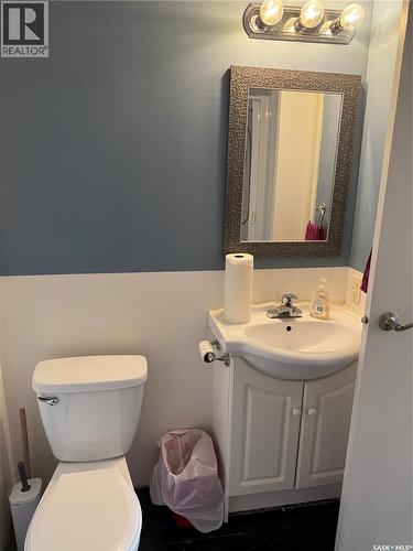71 22Nd Street E, Prince Albert, SK - Indoor Photo Showing Bathroom