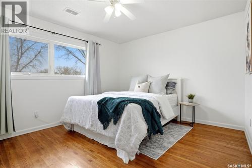 25 Knowles Crescent, Regina, SK - Indoor Photo Showing Bedroom