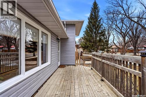 25 Knowles Crescent, Regina, SK - Outdoor With Deck Patio Veranda With Exterior