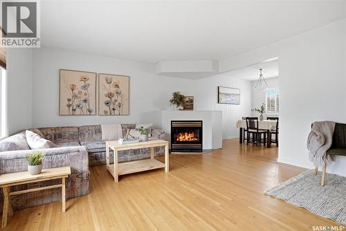25 Knowles Crescent, Regina, SK - Indoor Photo Showing Living Room With Fireplace