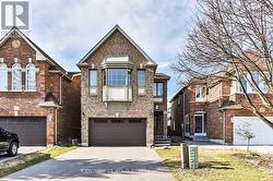 409 HEDDLE CRESCENT  Newmarket, ON L3X 2J2