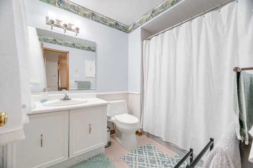 4426 Weeping Willow Drive, Mississauga, ON - Indoor Photo Showing Bathroom