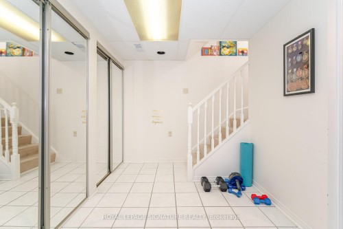 4426 Weeping Willow Drive, Mississauga, ON - Indoor Photo Showing Other Room