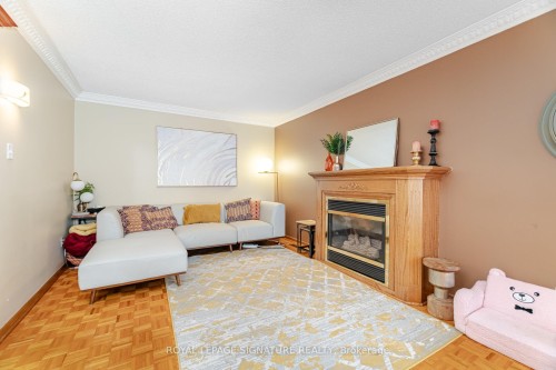 4426 Weeping Willow Drive, Mississauga, ON - Indoor Photo Showing Living Room With Fireplace