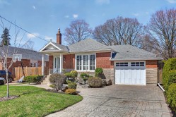 104 Ferris Road Toronto, ON M4B 1G4