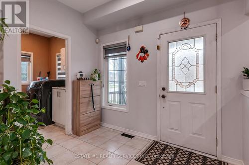 7448 Village Walk, Mississauga, ON - Indoor Photo Showing Other Room
