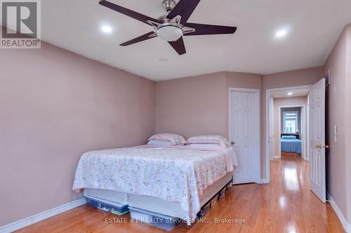 7448 Village Walk, Mississauga, ON - Indoor Photo Showing Bedroom