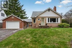 57 PARK Avenue E  Burlington, ON L7T 1Y2