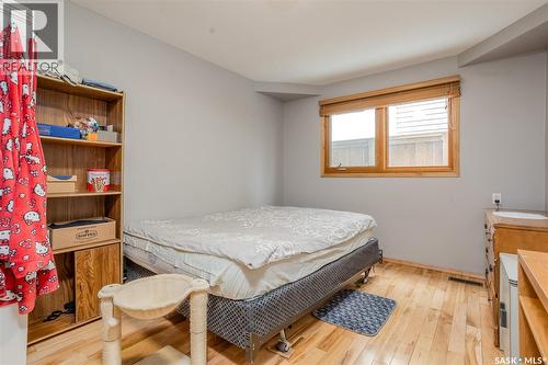60 Clark Crescent, Saskatoon, SK - Indoor Photo Showing Bedroom