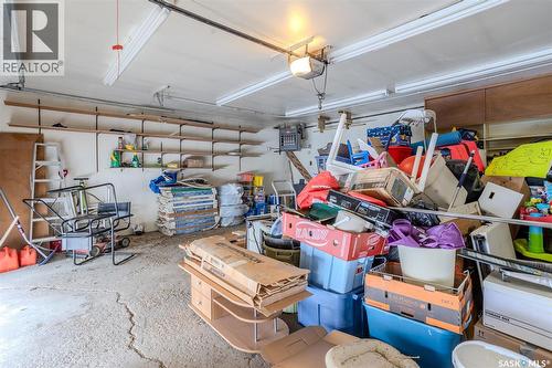 60 Clark Crescent, Saskatoon, SK - Indoor Photo Showing Garage