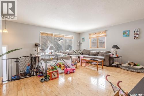 60 Clark Crescent, Saskatoon, SK - Indoor