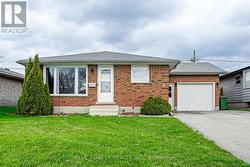 7 RAVEN AVENUE St. Thomas, ON N5R 5K8