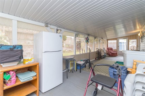 8008 Glenhurst Dr North, Crofton, BC 