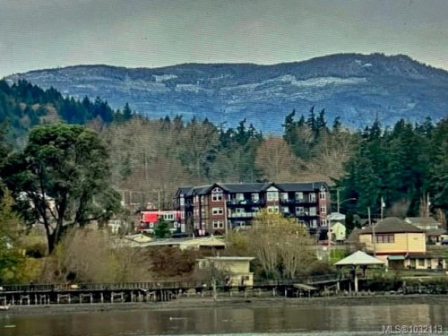 8008 Glenhurst Dr North, Crofton, BC 