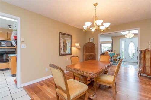 8008 Glenhurst Dr North, Crofton, BC 