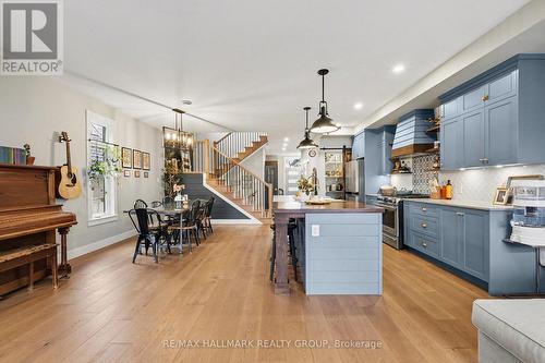 28 King George Street, Ottawa, ON - Indoor Photo Showing Kitchen With Upgraded Kitchen