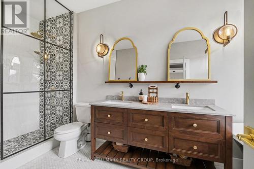 28 King George Street, Ottawa, ON - Indoor Photo Showing Bathroom