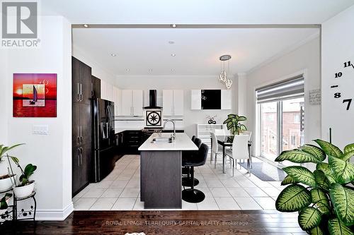 22 Walter Tunny Crescent, East Gwillimbury, ON - Indoor