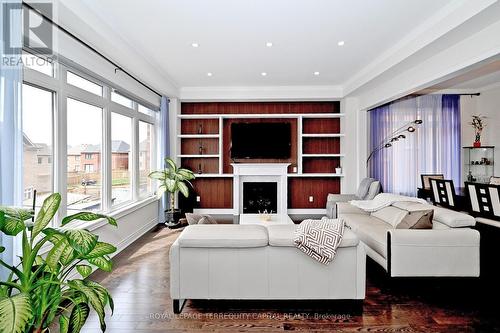 22 Walter Tunny Crescent, East Gwillimbury, ON - Indoor Photo Showing Other Room With Fireplace