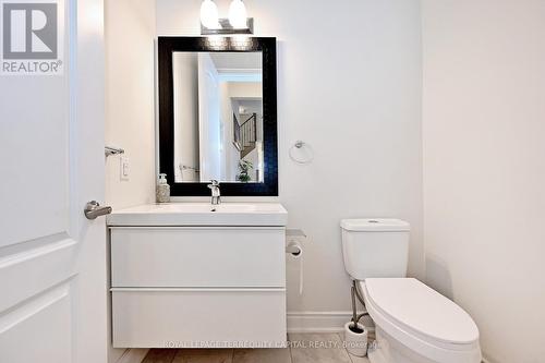 22 Walter Tunny Crescent, East Gwillimbury, ON - Indoor Photo Showing Bathroom