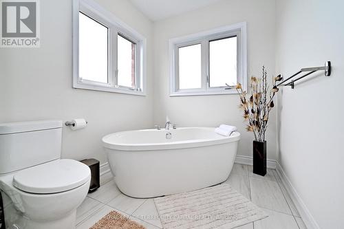 22 Walter Tunny Crescent, East Gwillimbury, ON - Indoor Photo Showing Bathroom