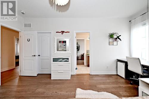 22 Walter Tunny Crescent, East Gwillimbury, ON - Indoor