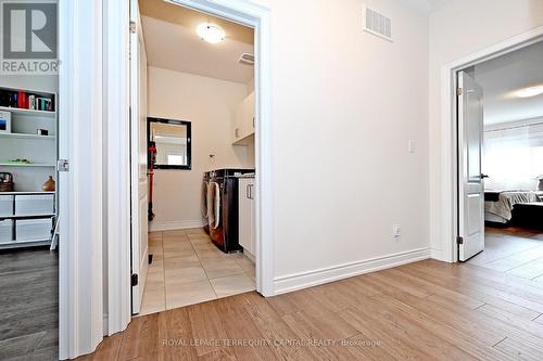22 Walter Tunny Crescent, East Gwillimbury, ON - Indoor Photo Showing Other Room