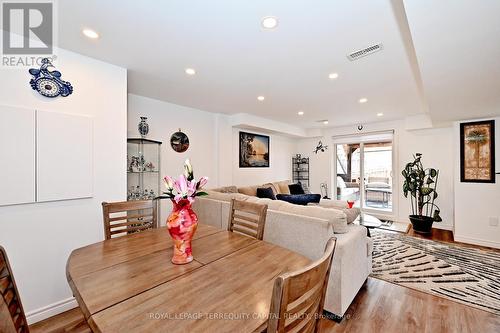 22 Walter Tunny Crescent, East Gwillimbury, ON - Indoor Photo Showing Dining Room