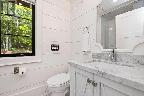9 - 1184 Mortimer'S Point Road, Muskoka Lakes (Medora), ON - Indoor Photo Showing Bathroom