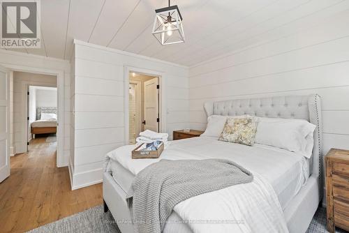 9 - 1184 Mortimer'S Point Road, Muskoka Lakes (Medora), ON - Indoor Photo Showing Bedroom