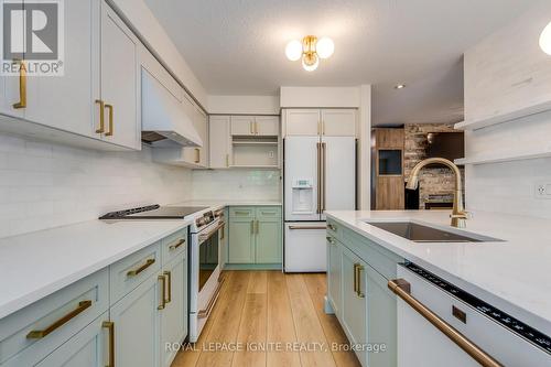 64 Templewood Drive, Kitchener, ON - Indoor Photo Showing Kitchen With Upgraded Kitchen