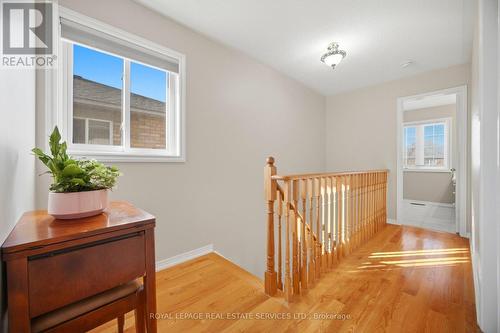 5593 Palmerston Crescent, Mississauga, ON - Indoor Photo Showing Other Room