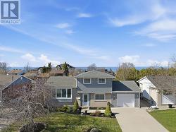 35 VIKING DRIVE Grimsby, ON L3M 3V2