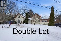 51 MOUNTAIN Avenue N  Hamilton, ON L8G 3N6