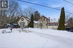 51 MOUNTAIN Avenue N  Hamilton, ON L8G 3N6