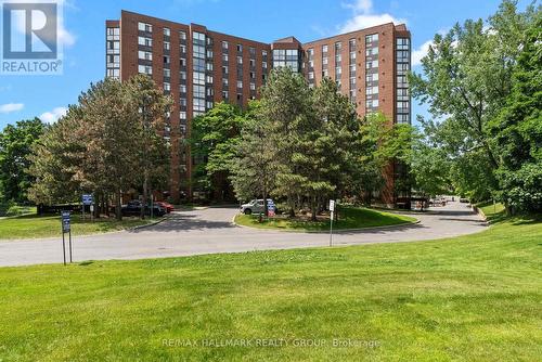 411 - 2871 RICHMOND ROAD  Ottawa, ON K2B 8M5