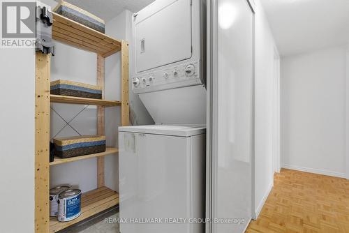 411 - 2871 Richmond Road, Ottawa, ON - Indoor Photo Showing Laundry Room