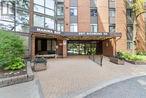 411 - 2871 Richmond Road, Ottawa, ON - Outdoor