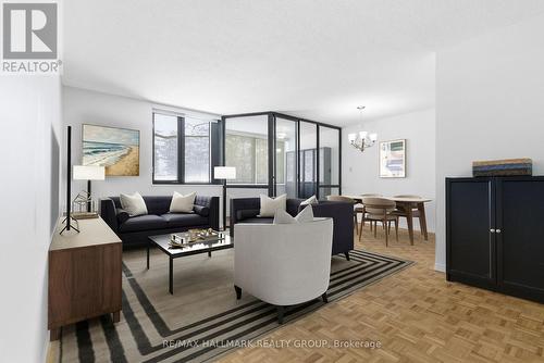 411 - 2871 Richmond Road, Ottawa, ON - Indoor Photo Showing Living Room