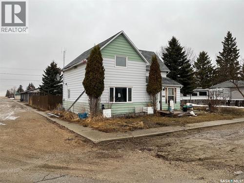 138 1St Avenue E, Montmartre, SK - Outdoor